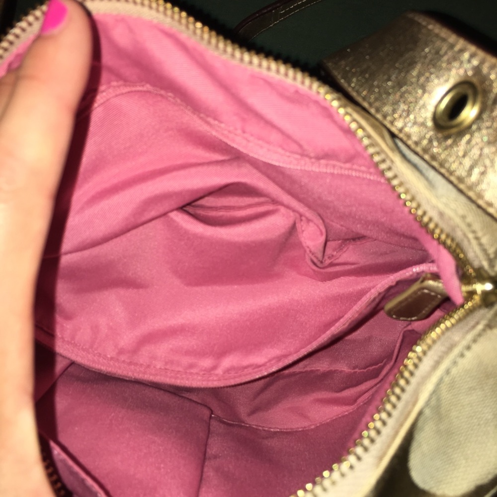 Authentic Coach Shoulder Bag - Picture 2 of 5